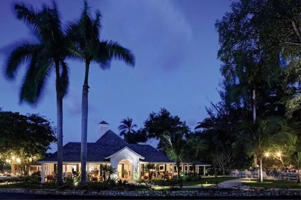 Luxury 2Br Home Facing Beach W/Pool Montego Bay #5 Exterior photo