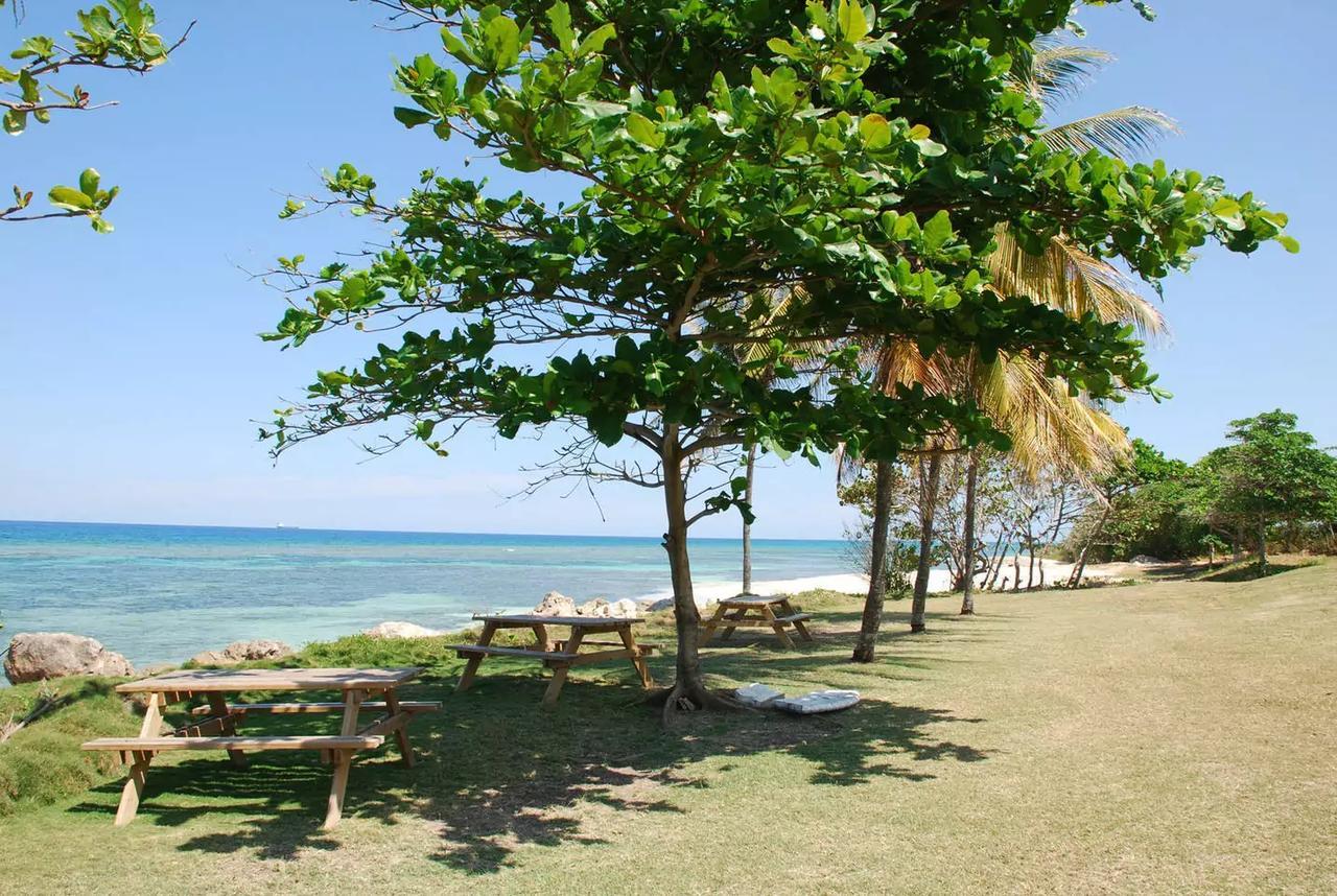 Luxury 2Br Home Facing Beach W/Pool Montego Bay #5 Exterior photo