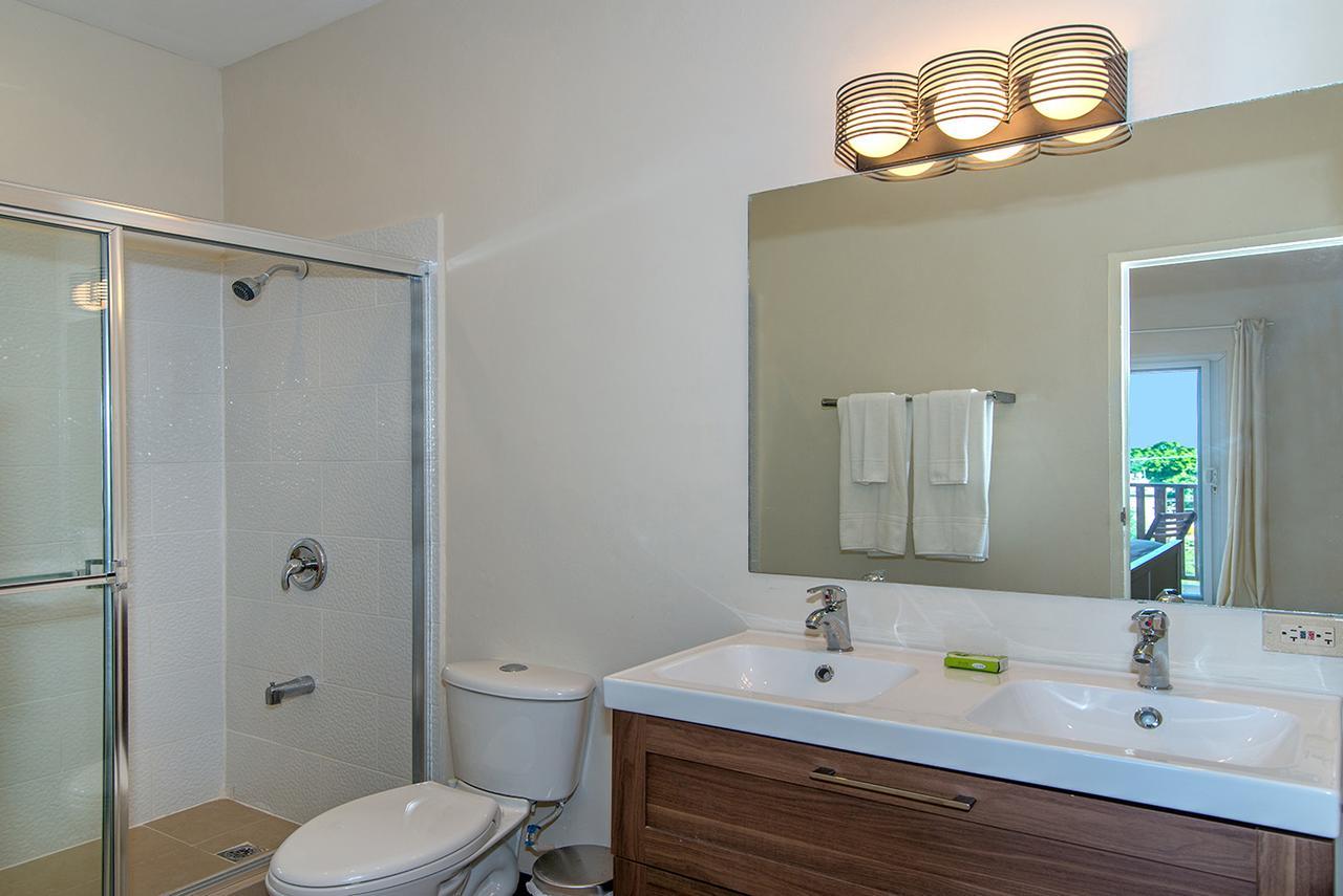 Luxury 2Br Home Facing Beach W/Pool Montego Bay #5 Exterior photo