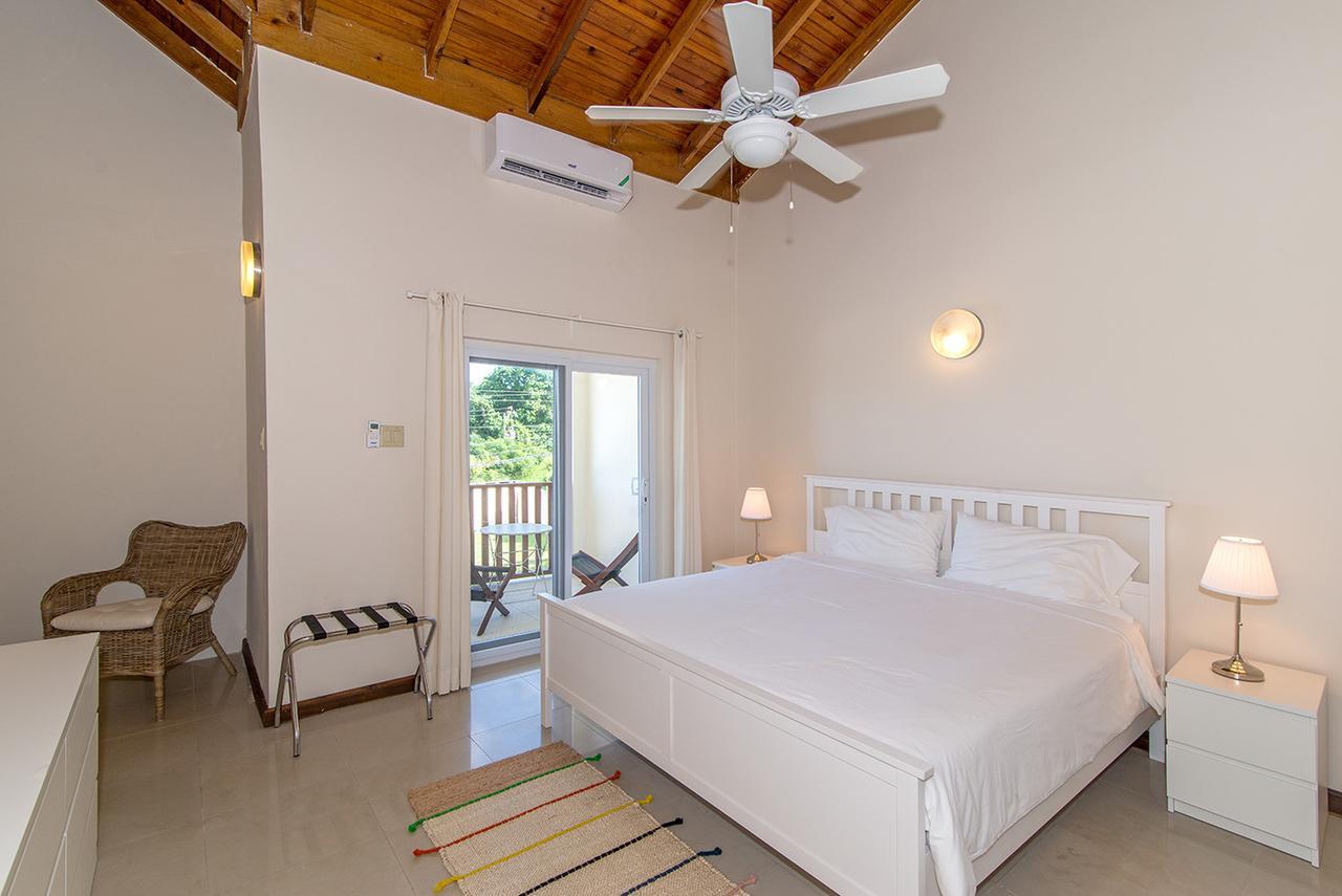 Luxury 2Br Home Facing Beach W/Pool Montego Bay #5 Exterior photo